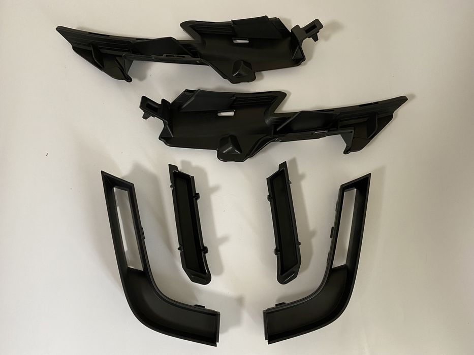 Направляюча кріплення накладка заглушка бампер Audi A3 8V седан s-line