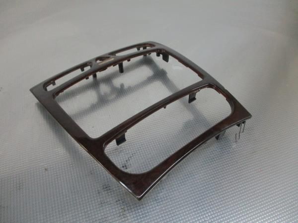 Moldura da consola central / rádio / aro MERCEDES-BENZ Classe C (W203)
