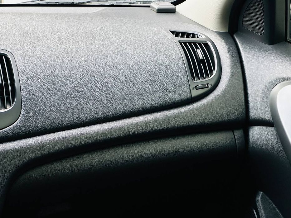 Kia Cerato 1.6 бензин   2011рік  відмінний стан від власника