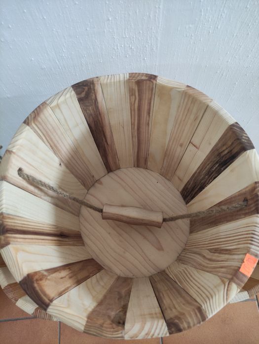 Відро дерев'яне, водопади