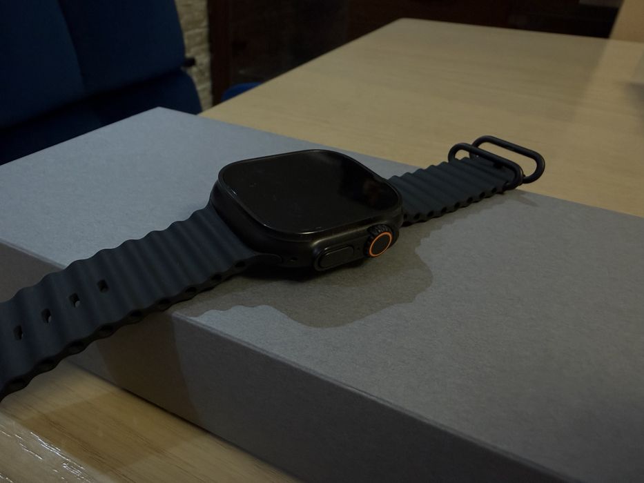 Apple Watch Ultra 2 Black Titanium