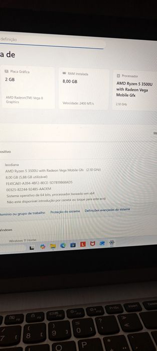 Lenovo ideapad 3 Ryzen 5 3500U 8gb RAM nvme 500gb