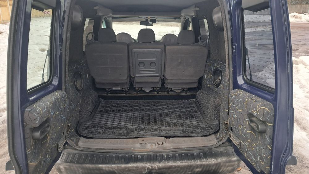 Продаю опель комбо 2005рік 1.7 дизель