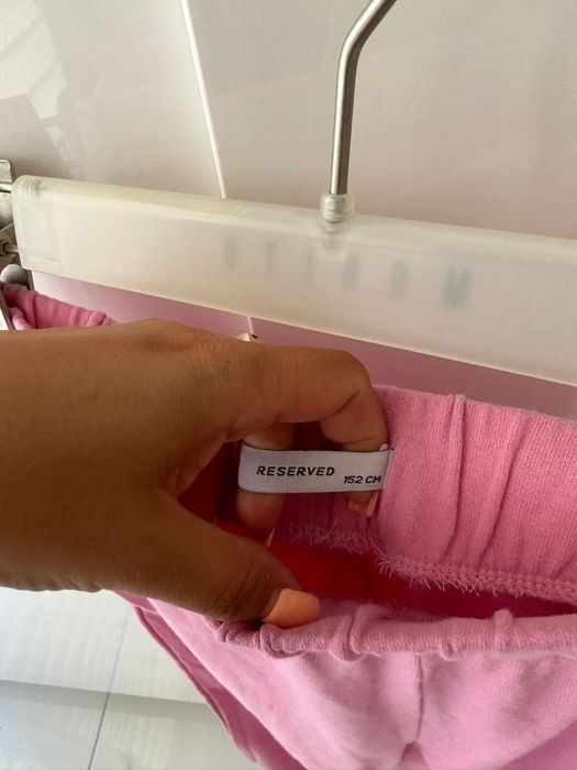 Spodnie rozmiar 152 cm marki reserved