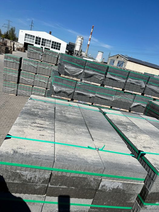 Kostka brukowa-Płyty betonowe Novator gr 8 cm Carbon