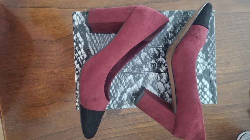 Sapatos de salto alto