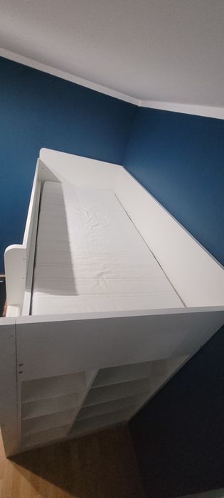 Sprzedam łóżko piętrowe z materacem