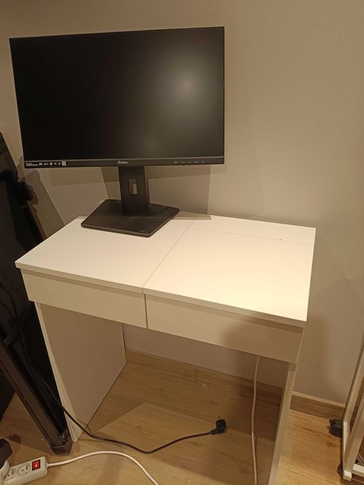 Toaletka Ikea Brimnes