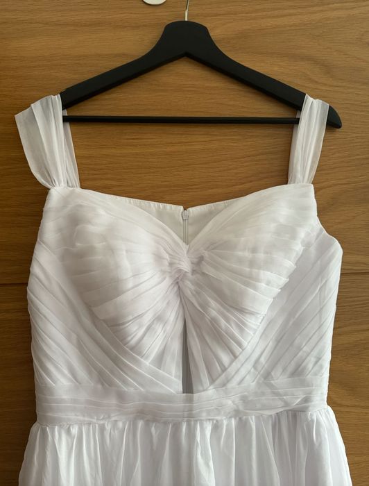 Elegant wedding dress