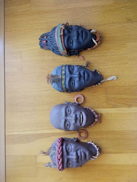 Máscaras decorativas africanas e asiáticas
