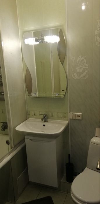 Посуточно 2ком 12 квартал Шинник Богдана Хмельницького СВІТЛО Є ЗАВЖДИ