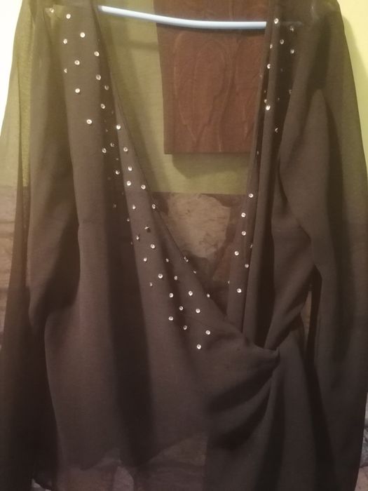 Narzutka mgiełka z cekinkami