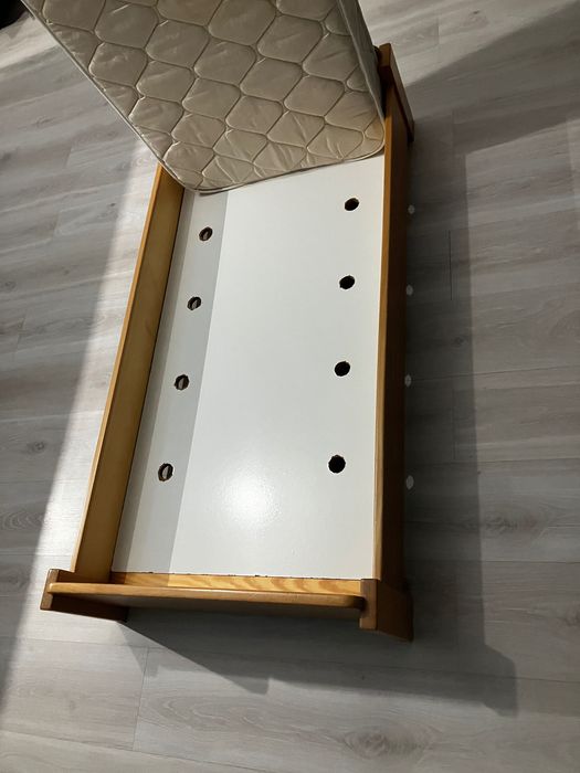 Cama criança com estrado e colchão