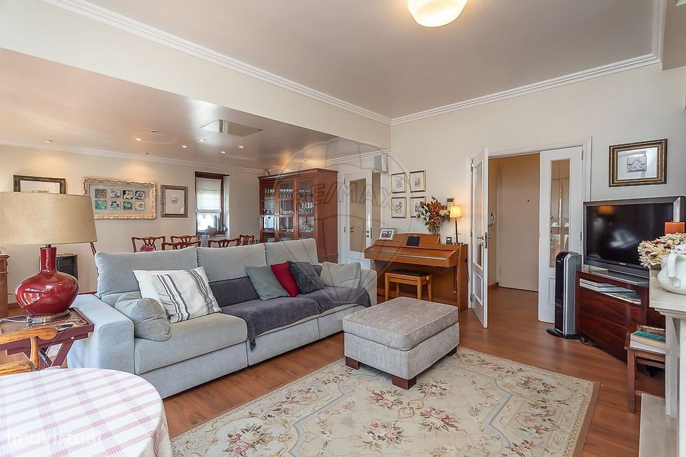 Apartamento T5 para venda