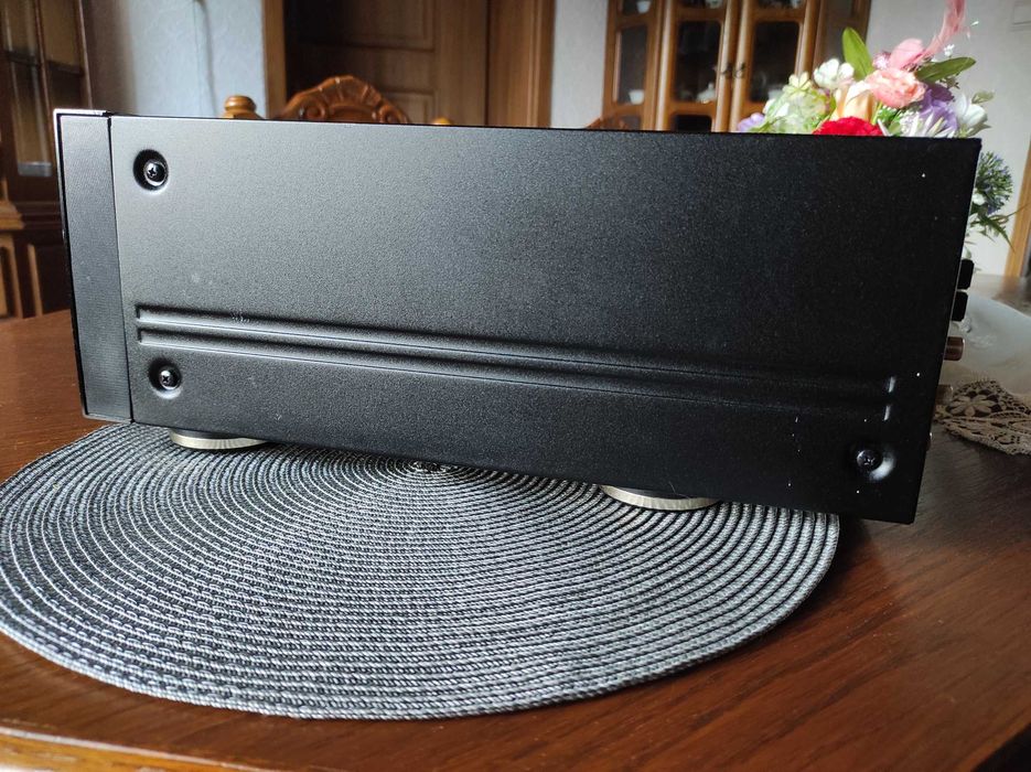 Amplituner Kenwood KR-V9030 + pilot