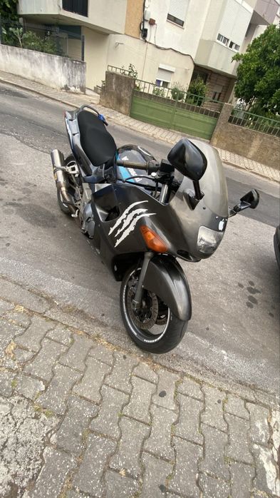 Kawasaki zzr 600