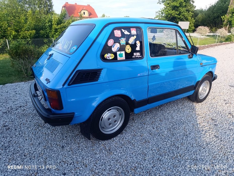 Fiat 126p. Maluch. PRL. 1987 r. Palony na linkę.