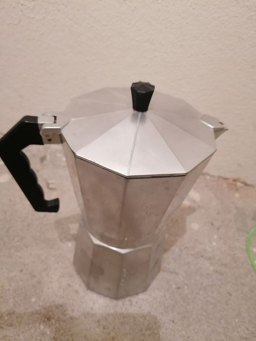 Máquina de fazer café nova