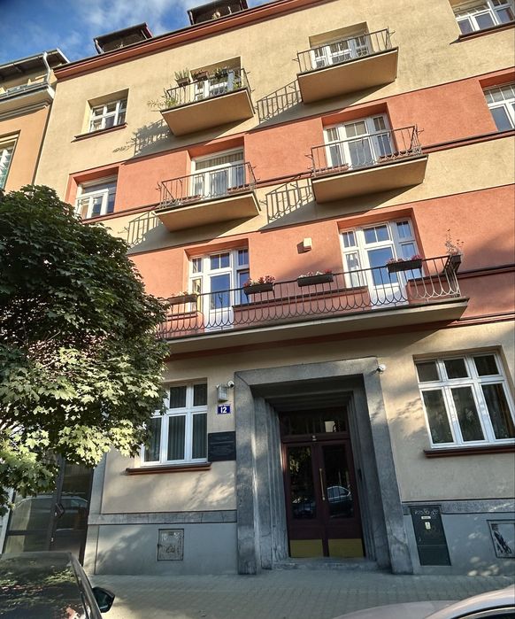 Kamienica 78.5m | 3 pokoje | 2balkony z ladnym widokiem | piwnica