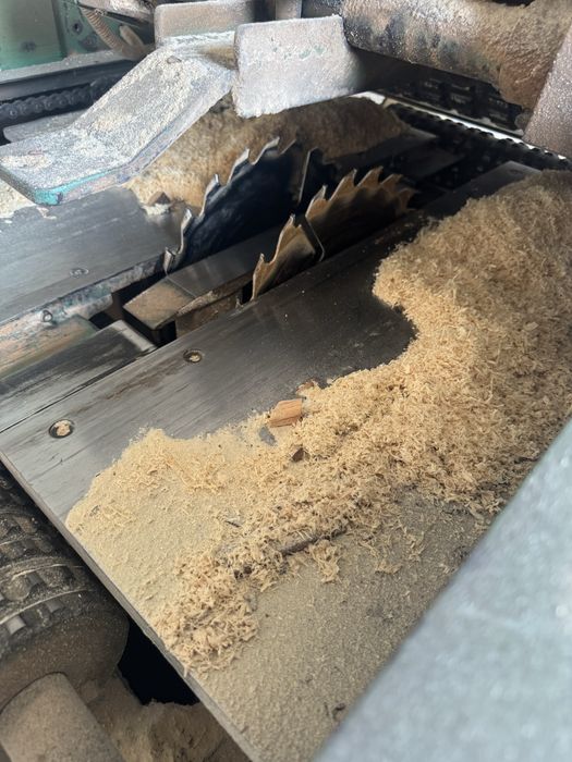 Двопильний обрізний верстат (двопил) польського виробництва