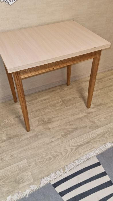 Стіл обідний розкладний