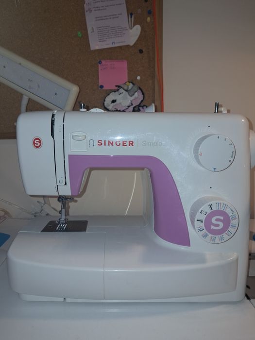 Máquina de Costura Singer 2332