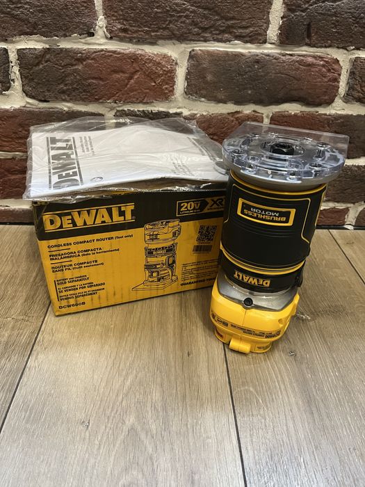 Бесщеточный кромочный фрезер DEWALT DCW600B