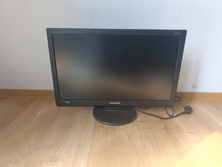 Monitor Samsung 24"Full HD/HDMI/Głośniki/Made in Romania