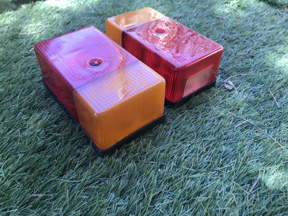 Farois traseiros reboque atrelado