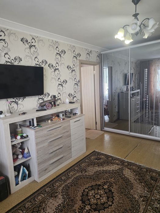 ПРОДАМ4 комн.на 1м занасипе