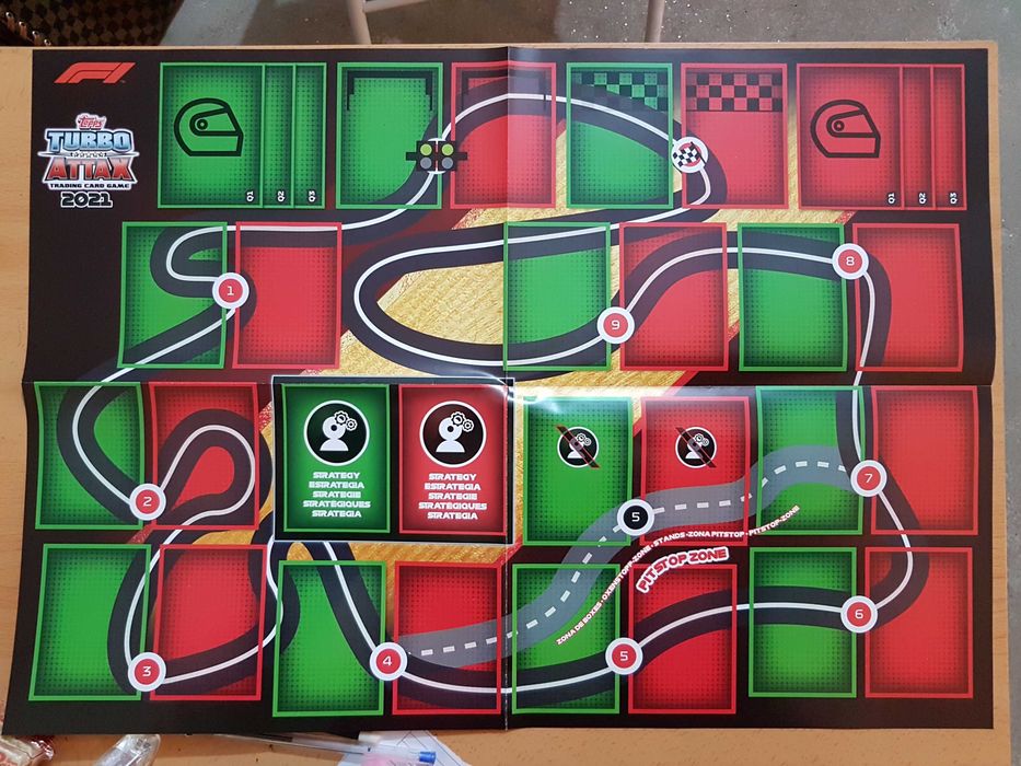 Campo de jogo Topps Turbo Attax Trading Card Game