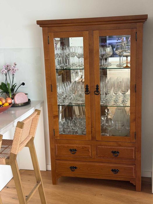 Vitrine/Louceiro madeira maciça 3 gavetas - Valbom