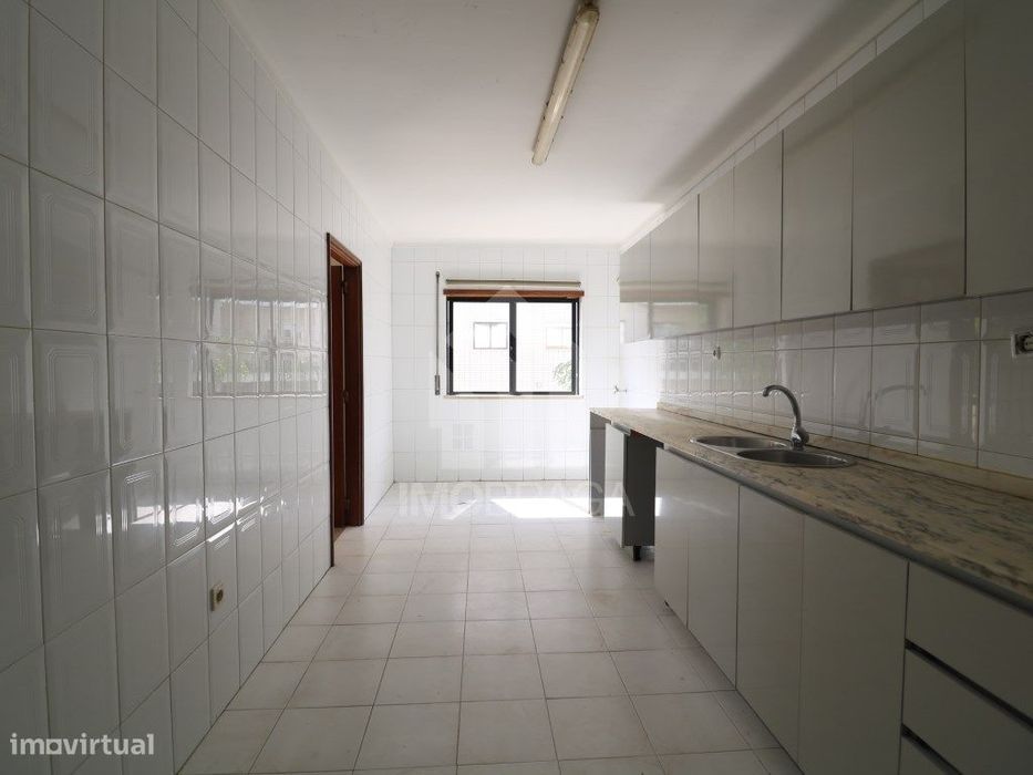 Venda de Apartamento T3 em Lomar
