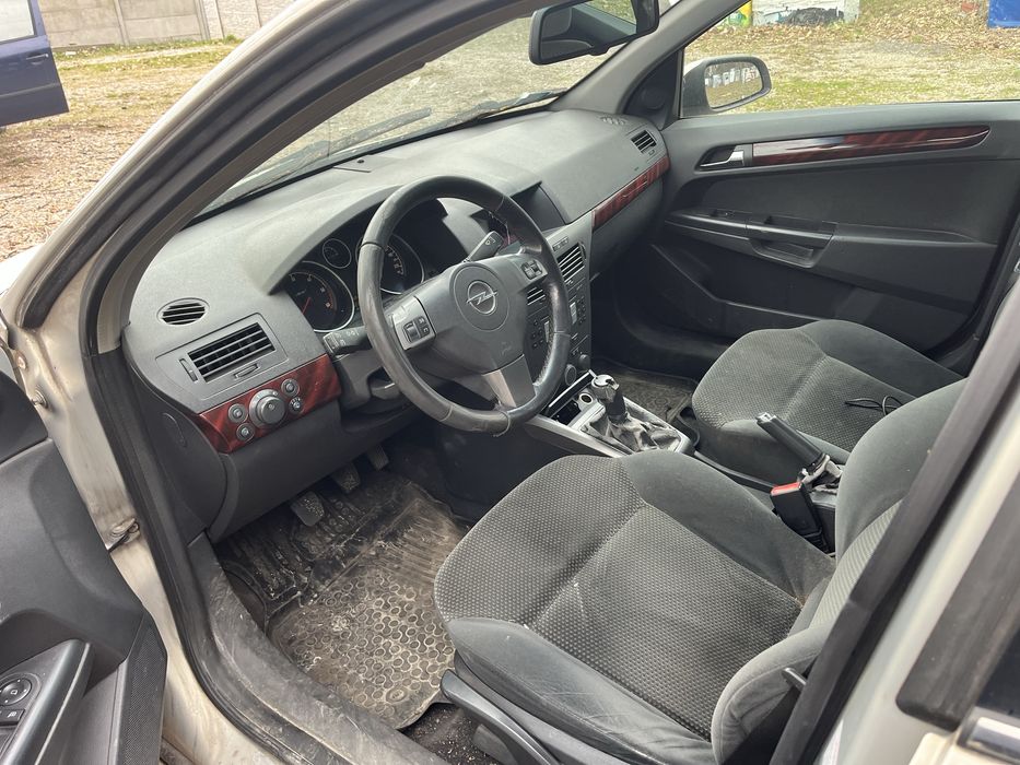 Opel Astra 1.9 150ps