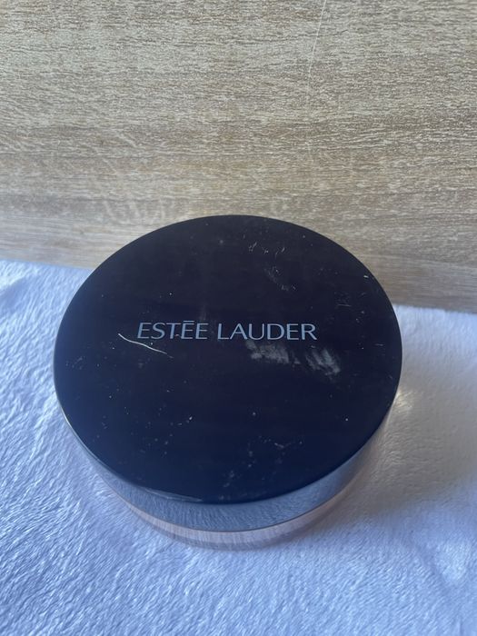 Puder estee lauder odcien medium