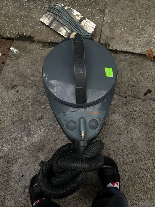 продаю Пилосос Philips