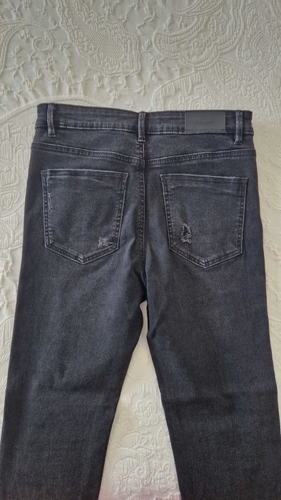 Calças pretas rasgadas, Stradivarius, Regular Waist, tamanho 38