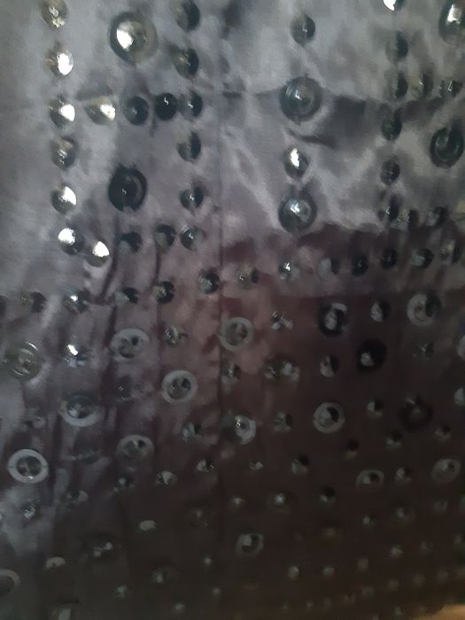 Czarna sukienka z cekinami