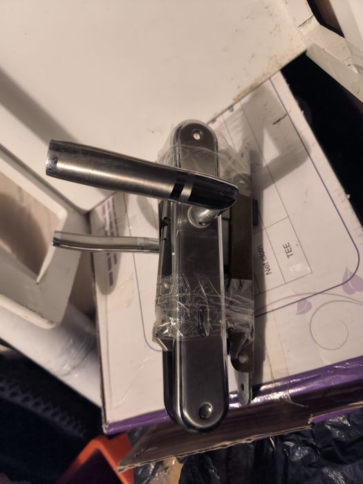 Klamka do drzwi pokojowych