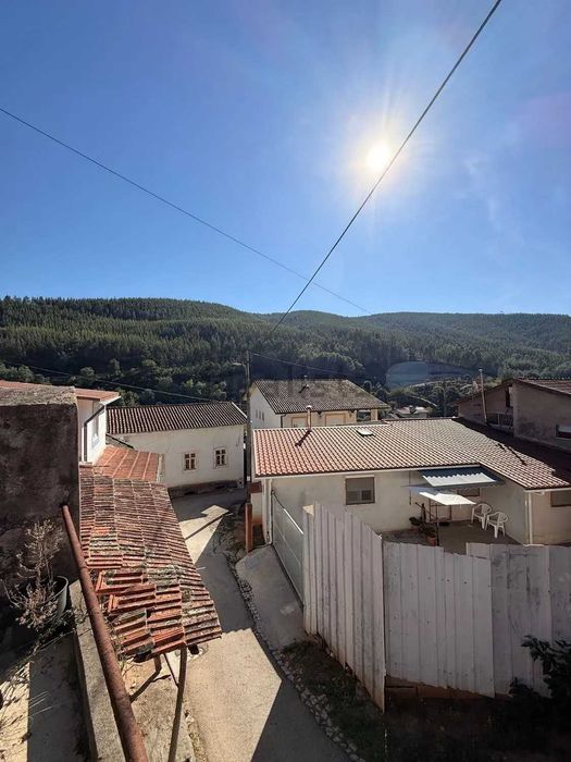 Moradia T3 p/ Reconstrução na Trémoa – Coimbra / Metro Mondego
