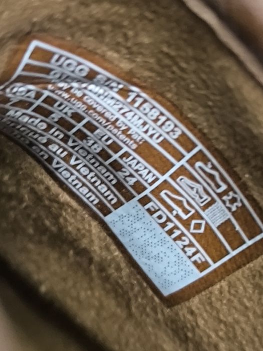 UGG Ultra Mini..
