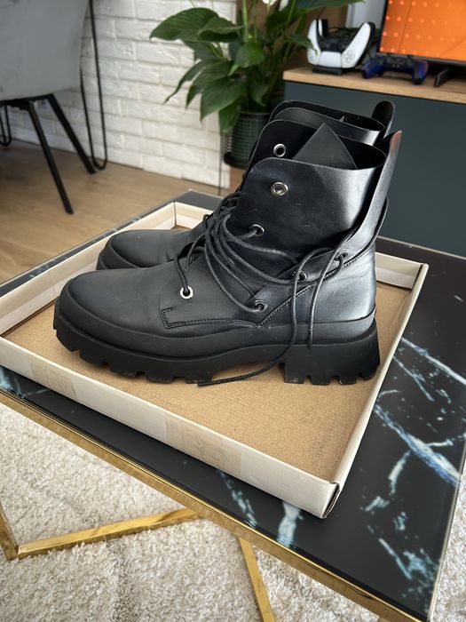 Botki workery Reserved