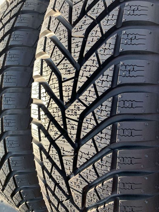 Шини нові 205/80 R16 Yokohama зима 2022  рік