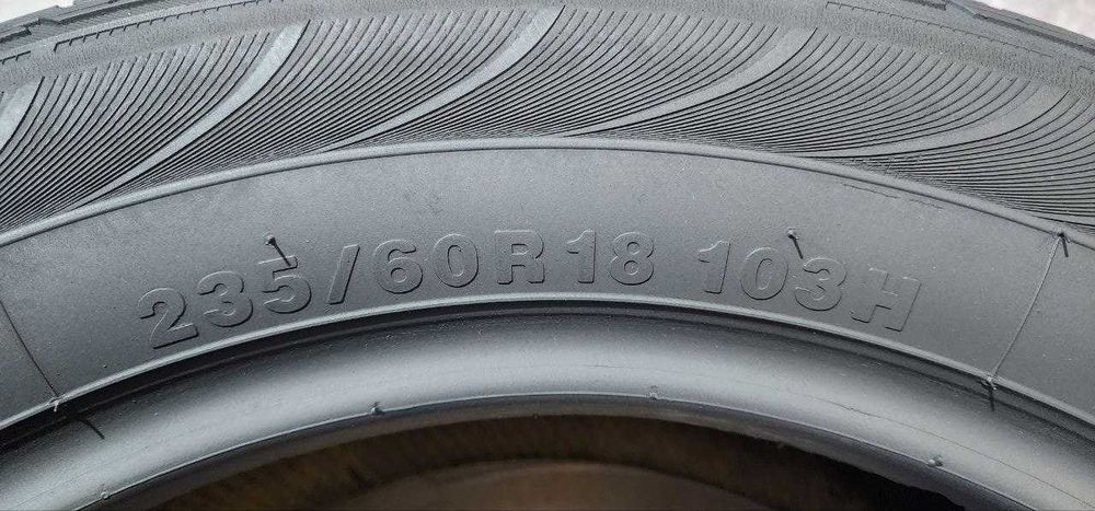 235.60.18 Kumho Solus KL21 2шт