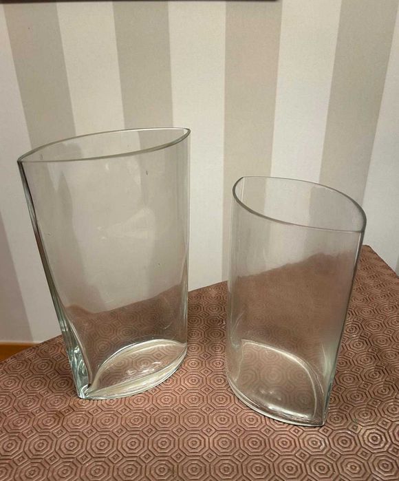 Jarras elegantes para colocar flores ou pedrinhas de cor