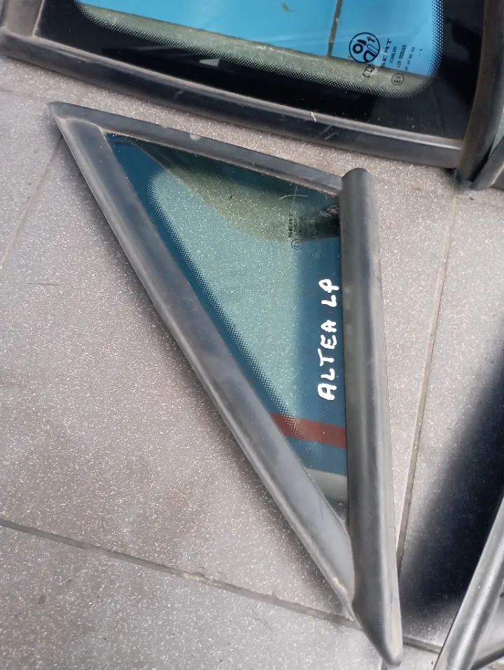 alt