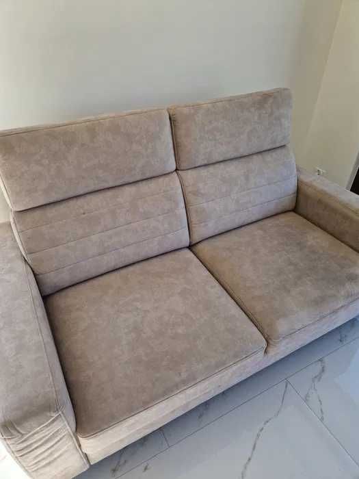 Piękna Nowoczesna, beżowa sofa kanapa 3 osobowa regulowane zagłówki