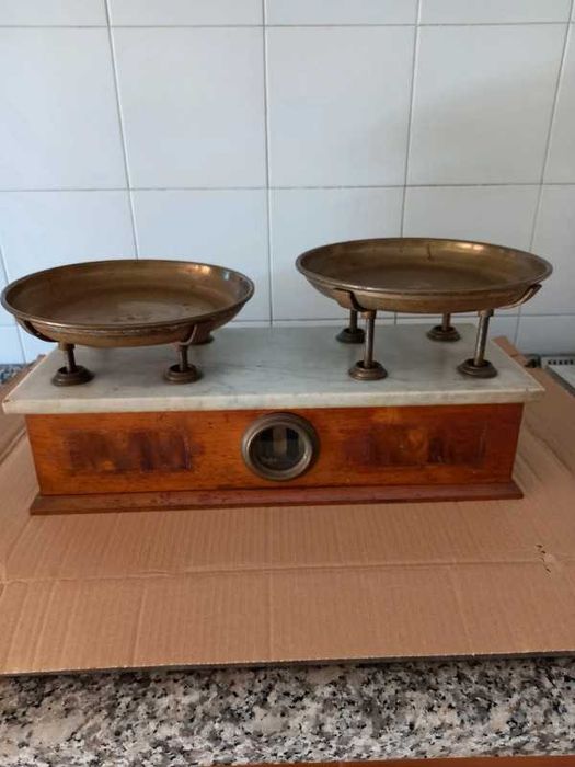 Balança antiga cozinha