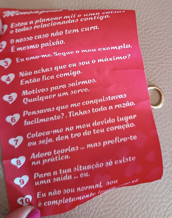 Venda Cobre-me de beijos, garrafinha com mensagens de amor