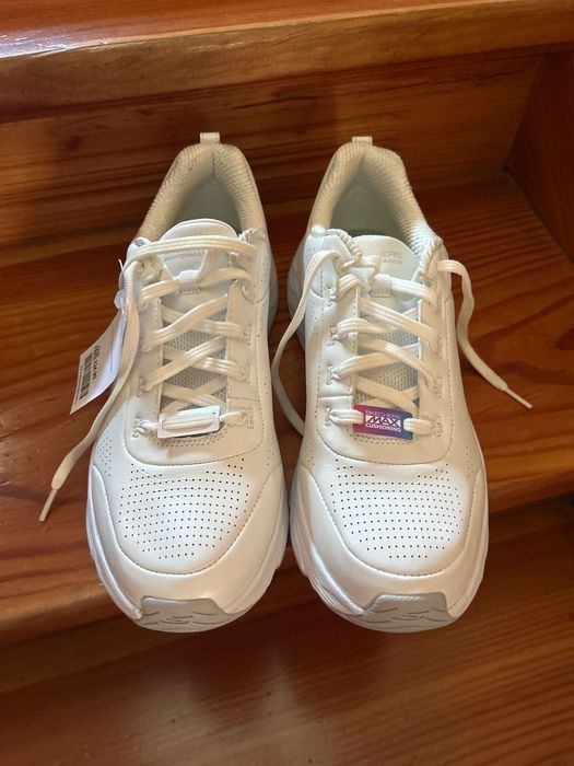 Взуття жіноче 40 SKetchers